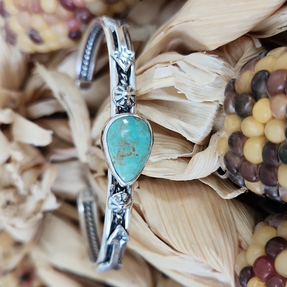 Beautiful NWOT Native American Navajo Turquoise & Sterling Cuff Bracelet 🩵💚🤎 - Picture 1 of 16